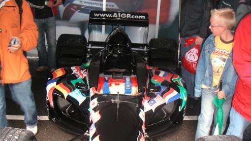 Zondag 20 augustus was de dag dat autoraceminnend Nederland zijn hart op kon halen in Rotterdam bij de Bavaria City Racing. Autovandaag was aanwezig op dit racespektakel en heeft speciaal voor jullie 