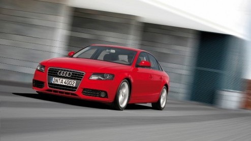 Audi breidt het leveringsprogramma van de A4 uit met de 2.0 TDI in 120 pk uitmonstering. Deze nieuwe commonrail instap-diesel heeft voldoende pit en zit daartegen een laag brandstofverbruik tegen over