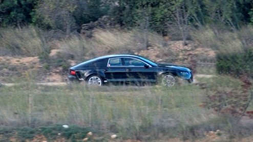 De pijplijn van nieuwe modellen is bij Audi nog niet leeg. Naast de A1, A4 Allroad, en A5 Cabrio springt het merk uit Ingolstadt ook in op de vraag naar een forse vierdeurscoup, die dan als Audi A7 d