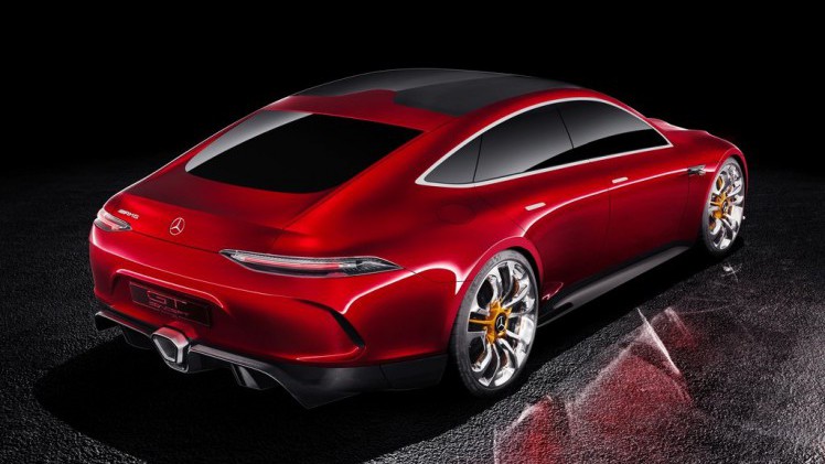De Mercedes-AMG krijgt er een broertje bij. AMG heeft de GT Concept onthuld, een sedanversie met hybrideaandrijving en een gecombineerd vermogen van 816 pk.