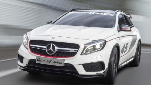 De ingenieurs van Mercedes-AMG hebben zich uitgeleefd op de Mercedes-Benz GLA. Het resultaat het studiemodel Concept GLA 45 AMG, die op de Los Angeles Auto Show zijn debuut maakt.