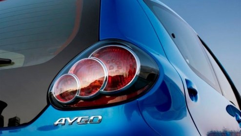 Toyota introduceert het Optimal Drive concept, dat staat voor duurzame mobiliteitstechniek. Heel concreet: Meer vermogen, minder CO2-uitstoot en een lager verbruik. Als eerste wordt het concept op de