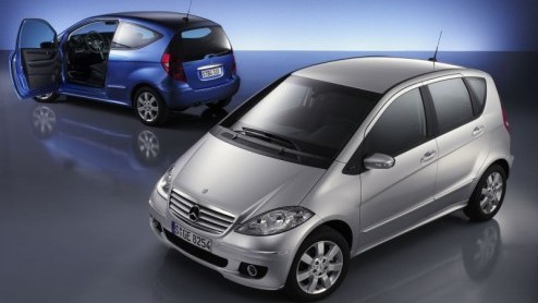 Mercedes vindt het na 1,35 miljoen verkochte A-klasses tijd voor een actie model die de wensen van de kopers tegemoet komt. In de A-klasse Polar Star zijn een aantal, volgens Mercedes, aantrekkelijke 