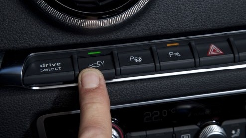 Audi A3 e-tron plug-in hybride. Rijtest