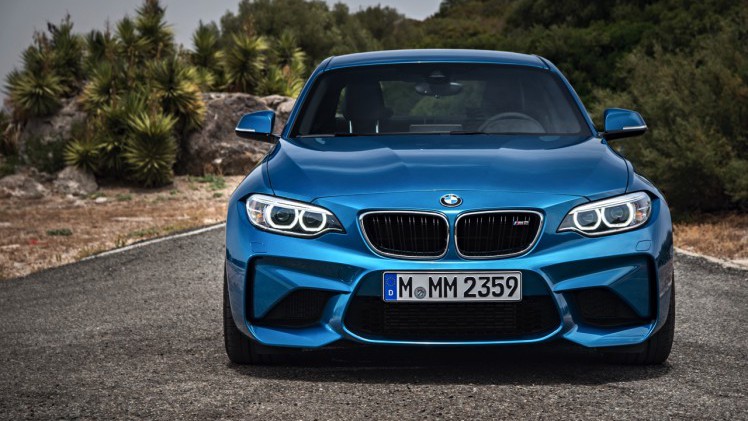 BMW M2 Coup is het nieuwe topmodel in de 2 Serie Coup reeks. De M235i blijft leverbaar en die heeft optioneel xDrive vierwielaandrijving.