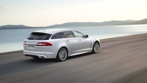 Jaguar komt met drie aantrekkelijke Option Packs voor de XF en XF Sportbrake, het Comfort Pack, het Sport Pack en het Tech Pack.