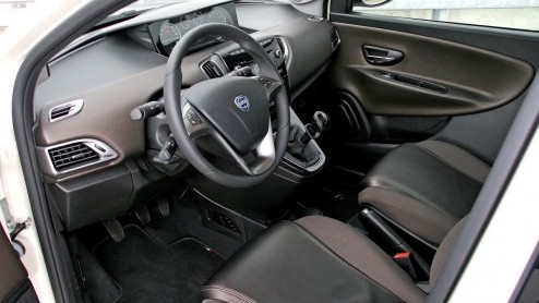 Lancia Private Lease voor een nieuwe Lancia Ypsilon. In deze prive lease voor particulieren zijn alle kosten inbegrepen, behalve brandstof en boetes. Vanaf 298 euro per maand.
