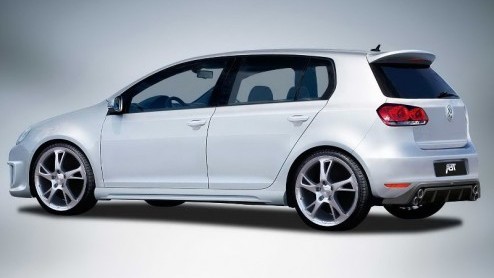Abt is er vlotjes bij en heeft de nieuwe Volkswagen Golf VI eens bekeken en de styling en techniek naar eigen smaak aangepast. Op de Essen Motor Show kun je deze Duitser in levende lijve aanschouwen.