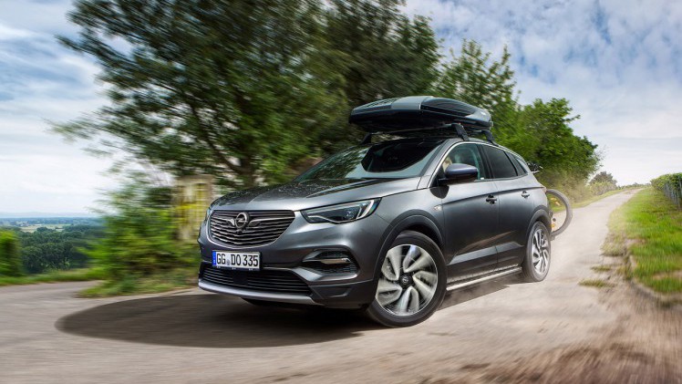 Opel levert tal van handige accessoires voor de Grandland X
