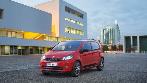 Skoda introduceert ter gelegenheid van de Tour de France verschillende Sprint en Drive actiemodellen, Plus Pack en Monte Carlo uitvoering. Voor de Superb Greenline geldt nu een prijsverlaging.