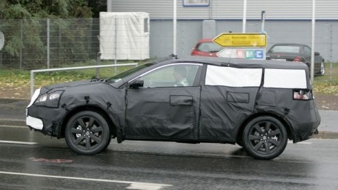 Dit op het oog vreemde gevaarte is een crossover van Acura, een luxe automerk van Honda. Met aansprekende proporties moet deze Japanner onder meer in de Verenigde Staten de strijd aan gaan met de 