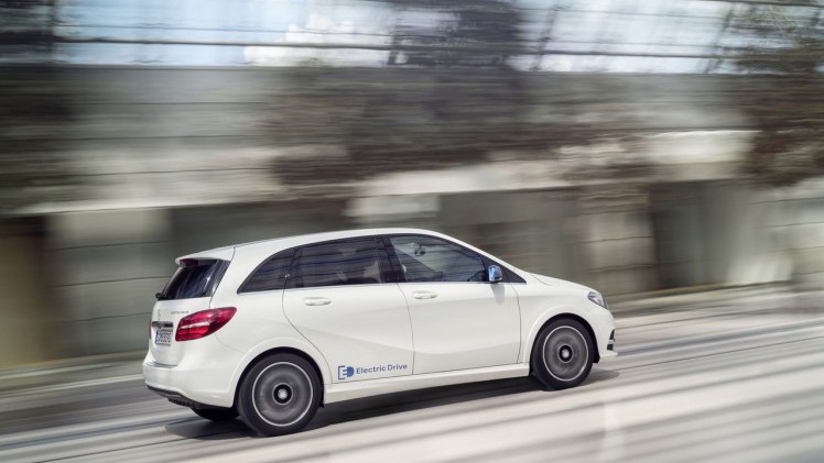 Ford stopt in september de productie van de B-Max, terwijl Mercedes de stekker haalt uit de elektrische B-Klasse.