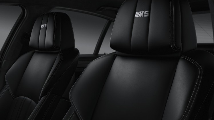 De BMW M5 Competition Edition vormt het sluitstuk van de loopbaan van de 5 Serie. Met 600 pk en speciale uitrusting is het exclusieve feestnummer niet te missen.
