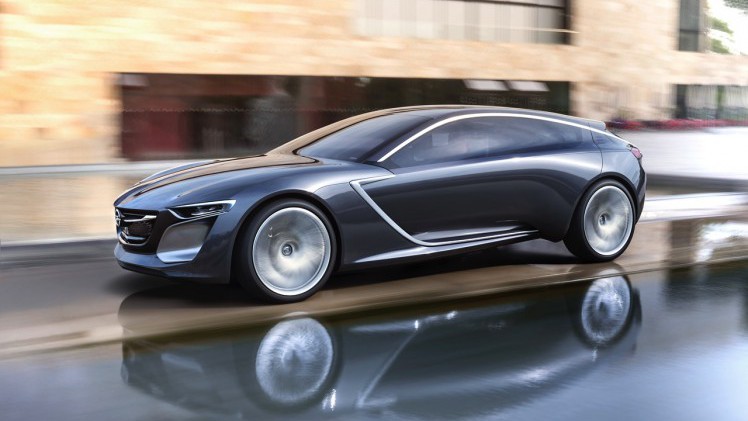 Nieuwe Opel Insignia ziet het licht als Opel Insignia Grand Sport tijdens de Autosalon van Geneve 2017. Voorafgaand aan de introductie zien we hier de spy shots van de Insignia vijfdeurs.