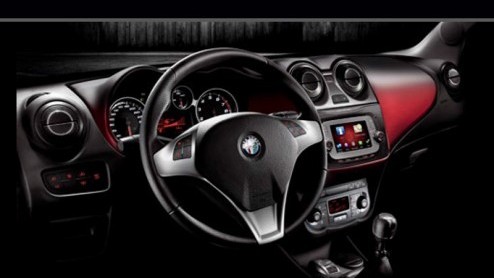 Alfa Romeo stunt met de Mito Esclusivo. Bij aanschaf van dit actiemodel met een groot aantal extras, krijg je een rijvaardigheidstraining op het circuit cadeau, alsmede -let op- een proefrit in de 4C