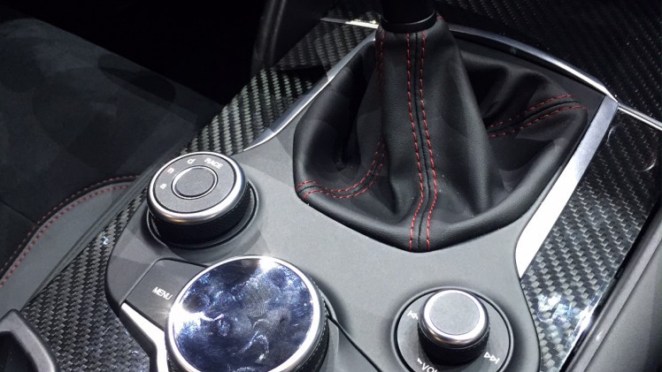 Met de Alfa Romeo Giulia brengen de Italianen het merk weer tot leven. De Giulia Quadrifoglio is het opwarmertje, in 2016 opgevolgd door courante leaseversies.