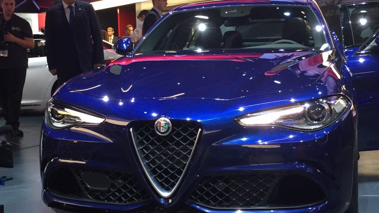 Met de Alfa Romeo Giulia brengen de Italianen het merk weer tot leven. De Giulia Quadrifoglio is het opwarmertje, in 2016 opgevolgd door courante leaseversies.