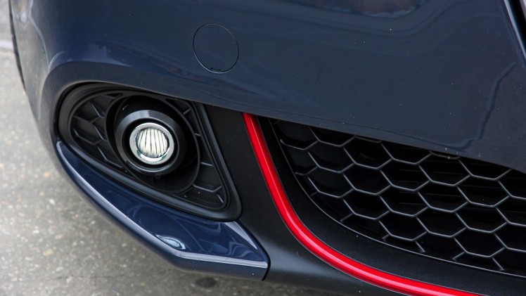 AutoVandaag test de vernieuwde Alfa Romeo Giuiletta in modeljaar 2017. De facelift introduceert de 1.6 JTDm 120 pk met TCT-automaat en dat is een fijn duo. Autotest!