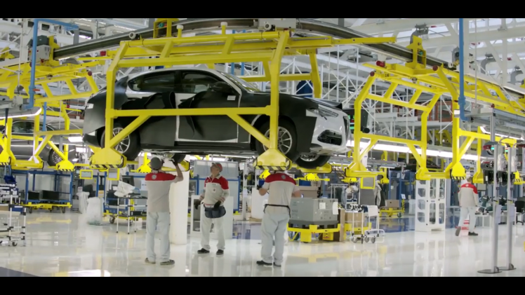Alfa Romeo komt met SUV. Hij heet officieus Stelvio en wordt op 15 november onthuld in Los Angeles.
