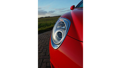 Wat kunnen we de Alfa Romeo 8C dankbaar zijn. De stijl van dit paradepaard uit Itali bleek een rijke voedingsbodem voor nieuwe Alfa-modellen, om te beginnen met de MiTo. Na kennismaking met deze benj