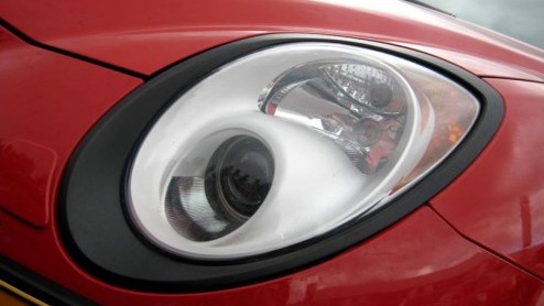 De strijd van Alfa in het compacte segment is dit jaar losgebarsten. Naast de voor 2009 gepland staande 149 verschijnt dit jaar de MiTo ten tonele, en hoe. Veiligheid, innovatieve techniek en sportivi