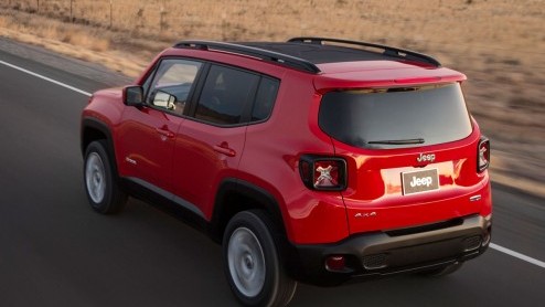 Jeep heeft de prijzen bekend gemaakt van de Renegade, die vanaf november bij de Nederlandse dealers is te bewonderen. Aan de compacte SUV hangt een prijskaartje vanaf 22.990 euro.