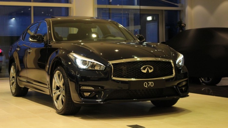 Alle uitvoeringen en prijzen van de nieuwe Infiniti Q70 2.2d, 3.7 V6 en hybrid.