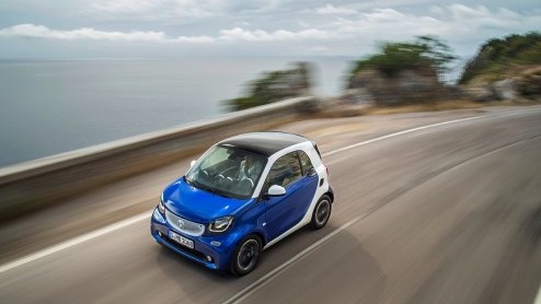 Nieuwe smart fortwo model 453 en forfour onthuld in Berlijn. Alle details nieuwe smart modellen.