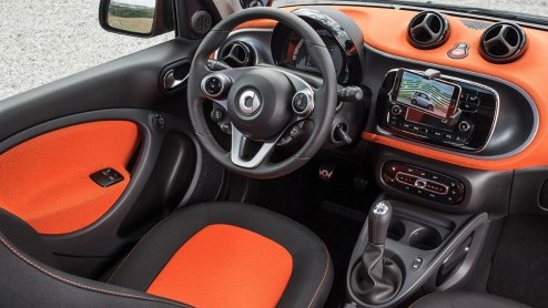 Nieuwe smart fortwo model 453 en forfour onthuld in Berlijn. Alle details nieuwe smart modellen.