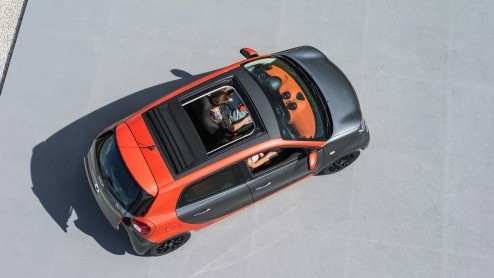 Nieuwe smart fortwo model 453 en forfour onthuld in Berlijn. Alle details nieuwe smart modellen.