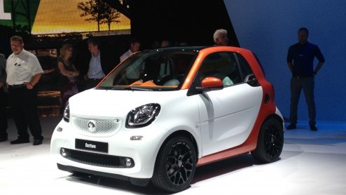 Nieuwe smart fortwo model 453 en forfour onthuld in Berlijn. Alle details nieuwe smart modellen.