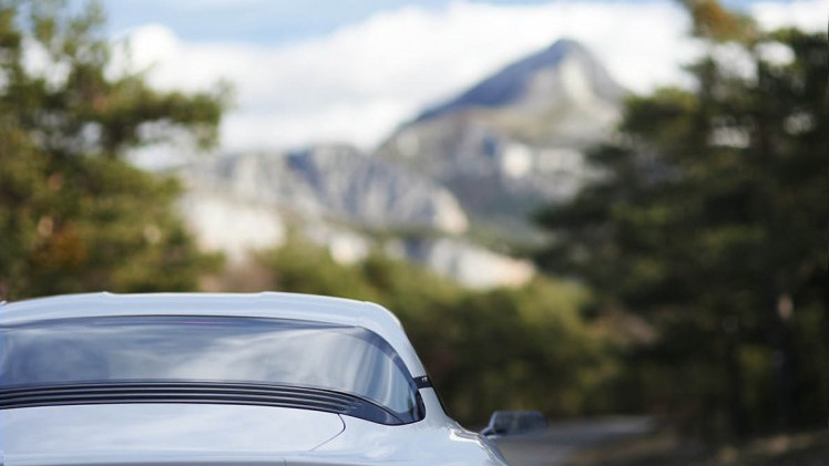 Het sportwagenmerk Alpine keert terug op de markt in 2017 en de Alpine Vision showauto is daar een realistisch voorproefje van.