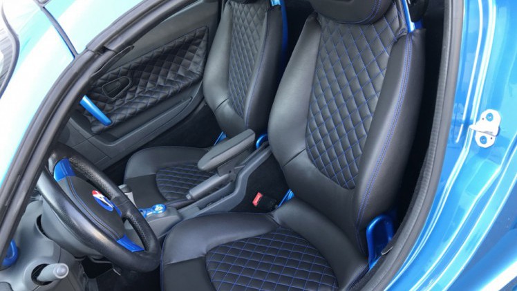 In Frankrijk kan een Smart roadster worden omgebouwd tot een Alpine A110 Berlinette.