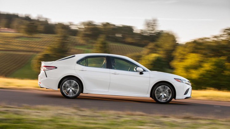 Toyota vervangt de Europese Avensis door de Amerikaanse Camry.
