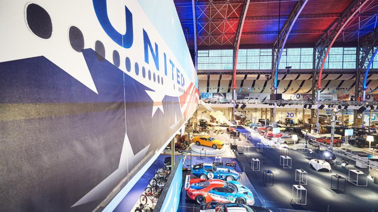 Autoworld Brussel heeft tot eind januari een prachtige thematentoonstelling over Amerikaanse auto's en motoren uit de jaren vijftig en zestig.