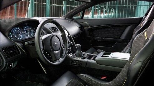 Aston Martin toont in Genve de opvolger van de V8 Vantage N420. Het model in kwestie draagt de naam N430 en is lichter en sneller dan de reguliere V8 Vantage S.