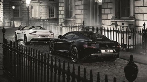 Speciaal voor de carbon fetisjisten heeft Aston Martin voor de Vanquish een Carbon Edition in de aanbieding. De sportcoup is leverbaar in twee kleuren en verfraaid met de nodige carbon-elementen.