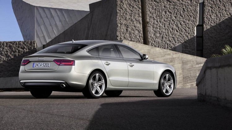 Audi A5 Sportback tijdelijk als Adrenalin uitvoering en voorzien van standaard automaat.