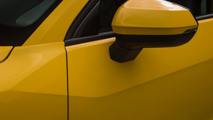Autotest Audi Q2, een nieuwe compacte SUV met verfrissende design, goede basisuitrusting en fijne motoren. AutoVandaag test de Q2 1.0 TFSI en Q2 2.0 TDI quattro.
