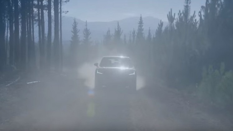De nieuwe Audi Q2 raast met teaserwebsite naar de onthulling op de Autosalon van Geneve 2016.