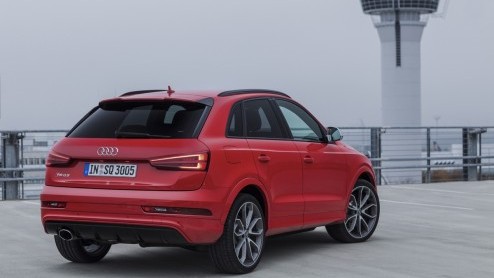 Rijtest vernieuwde Audi Q3 en RS Q3. Lees hier de rijimpressie van de Q3 facelift zoals hij in 2015 naar de showroom gaat.
