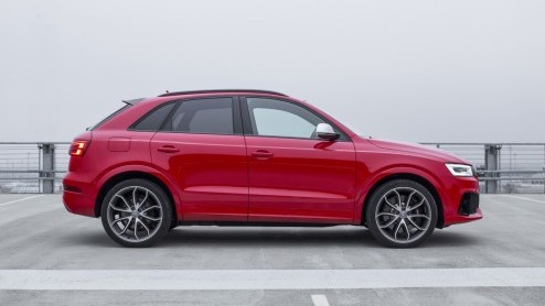Rijtest vernieuwde Audi Q3 en RS Q3. Lees hier de rijimpressie van de Q3 facelift zoals hij in 2015 naar de showroom gaat.