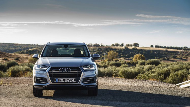 Autotest Audi Q7 3.0 TDI e-tron quattro, de plug-in hybride SUV met 373 pk en 700 Nm speelt baas boven baas met veel comfort, alle luxe en een slim hybride brein.