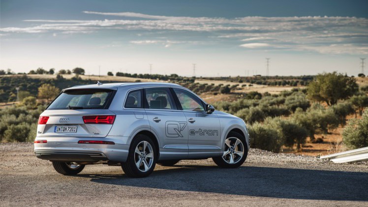 Autotest Audi Q7 3.0 TDI e-tron quattro, de plug-in hybride SUV met 373 pk en 700 Nm speelt baas boven baas met veel comfort, alle luxe en een slim hybride brein.