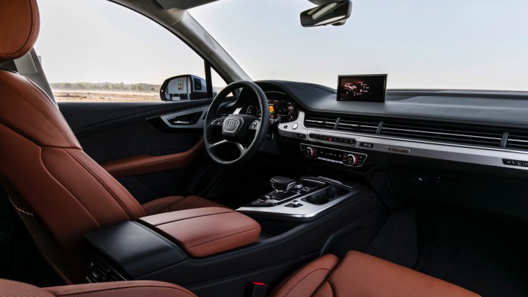 Autotest Audi Q7 3.0 TDI e-tron quattro, de plug-in hybride SUV met 373 pk en 700 Nm speelt baas boven baas met veel comfort, alle luxe en een slim hybride brein.