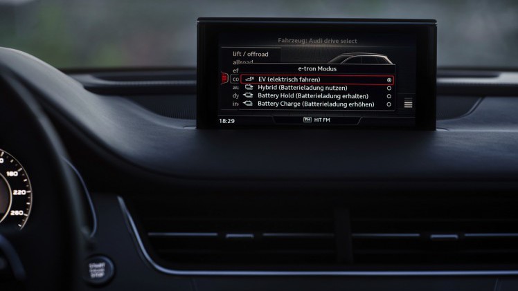 Autotest Audi Q7 3.0 TDI e-tron quattro, de plug-in hybride SUV met 373 pk en 700 Nm speelt baas boven baas met veel comfort, alle luxe en een slim hybride brein.