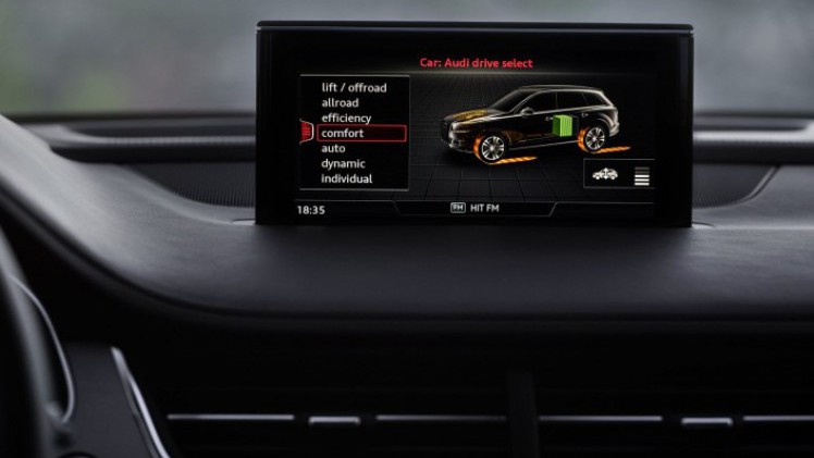 Prijzen en uitvoeringen van de Audi Q7 e-tron 3.0 TDI bekend. Audi houdt vast aan de richtprijs en prijst de Q7 plug-in hybride met 15% bijtelling op 85.000 euro.