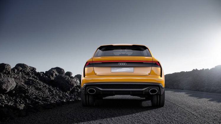 Audi presenteert op de Autosalon van Gen?ve een tweede uitvoering van de Q8 Concept. Deze keer staat de auto in sportieve kledij op de beursvloer, als mild hybrid.