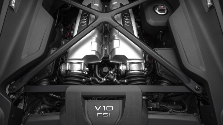 Audi lanceert met de R8 RWS een volledig achterwiel aangedreven topsporter.