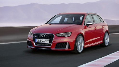 Halverwege volgend jaar komt er een nieuwe Audi RS3, maakt Audi vandaag bekend. Er is geen sprake van downsizing: hij heeft gewoon weer een dikke vijfcilinder.